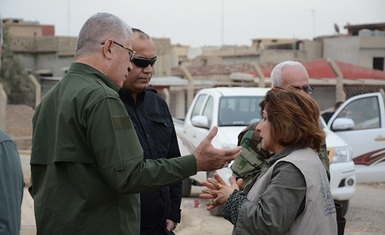 السيدة باسكال وردا رئيسة منظمة حمورابي لحقوق الانسان تزور قضاء الحمدانية ( بغديدا ) برفقة وفد لتفقد المدينة